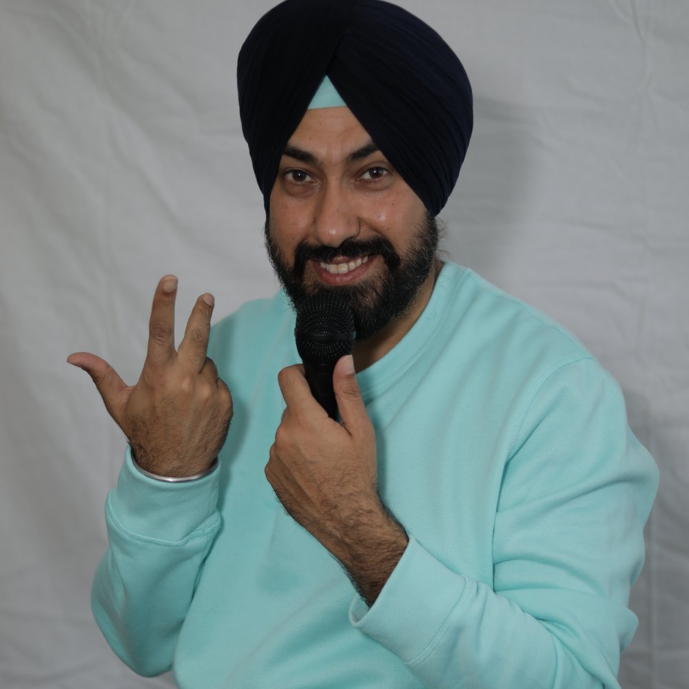 Harmeet Singh Kohli performing a Punjabi and Hindi comedy set